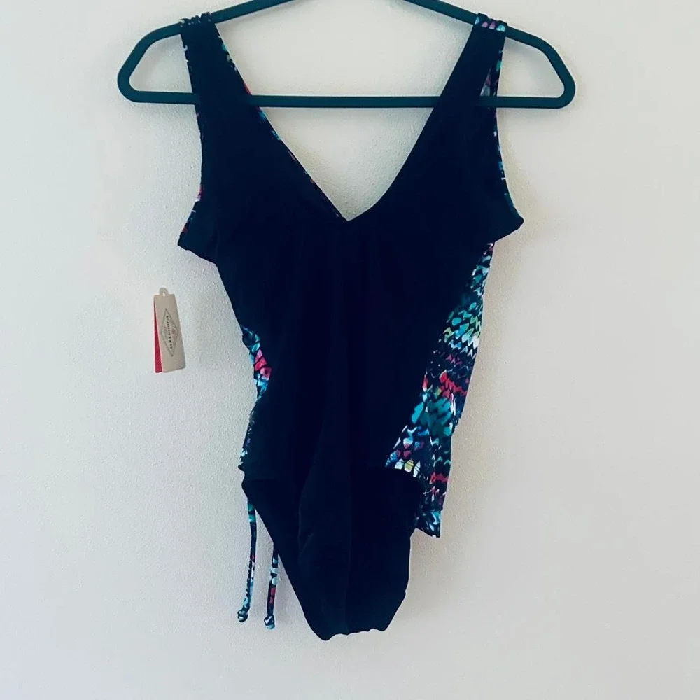 NEW! St. John's bay women's one piece swimsuit floral slimming size 8 - Picture 4 of 4